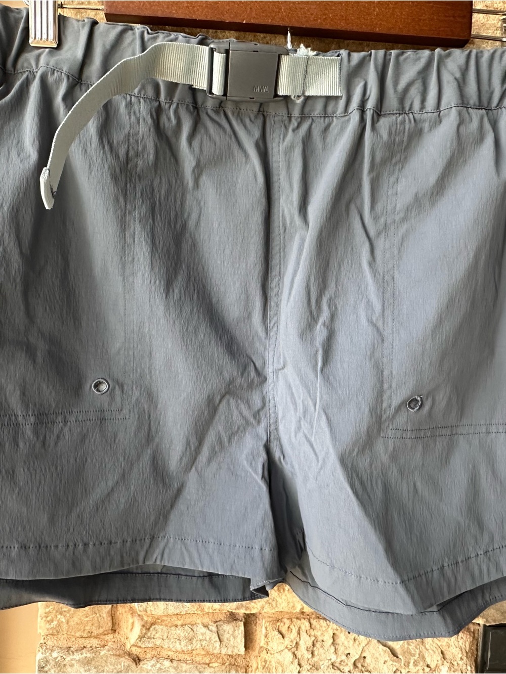 Madewell Women's Slate Gray Athletic Shorts with Built-In Belt